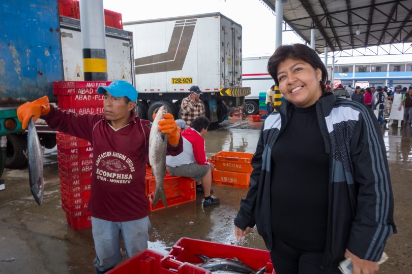Santa Rosa fish market: 